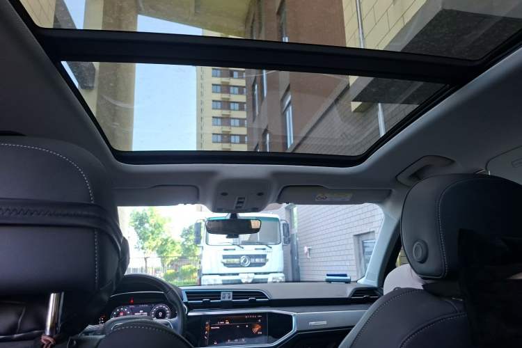 Used Audi Q3 2022 35 TFSI Progressive Dynamic Edition Headliner