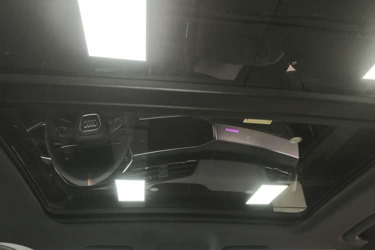 Used Audi Q3 2022 45 TFSI quattro Fashion Dynamic Model Headliner