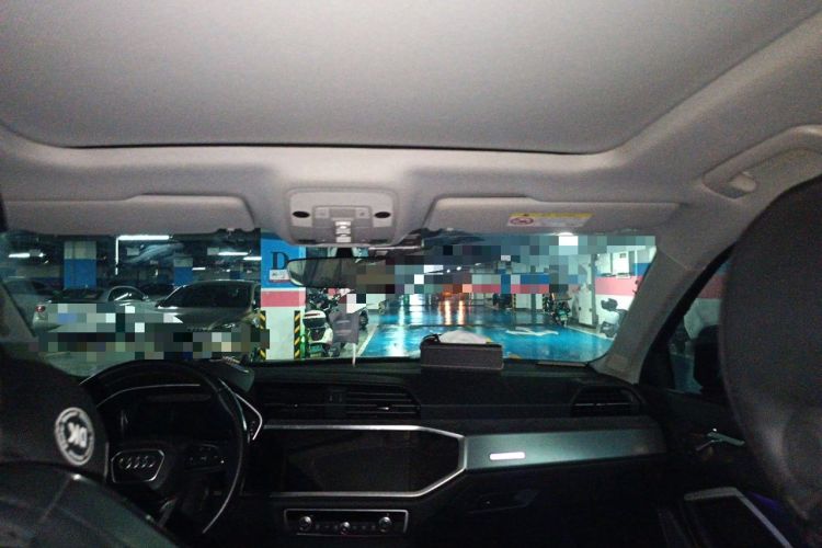 Used Audi Q3 2022 40 TFSI Fashion Dynamic Model Headliner