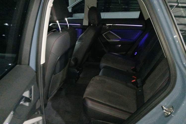 Used Audi Q3 2022 40 TFSI RS Package Performance Model Interior 4