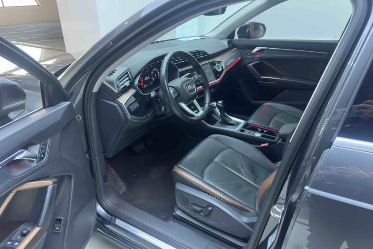 Used Audi Q3 2022 35 TFSI Fashionable and Elegant Model Interior 6