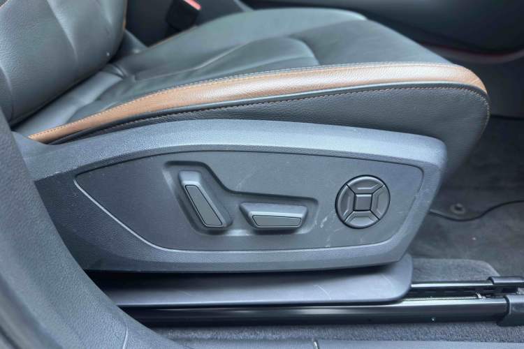 Used Audi Q3 2022 35 TFSI Fashionable and Elegant Model Interior 9