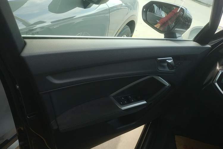 Used Audi Q3 2022 35 TFSI Progressive Dynamic Edition Left Front Door Interior