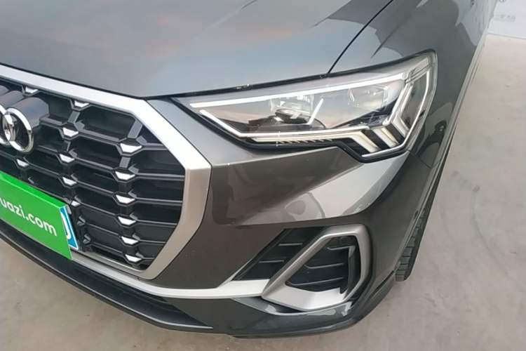 Used Audi Q3 2022 35 TFSI Fashion Dynamic Model Left Front Headlight
