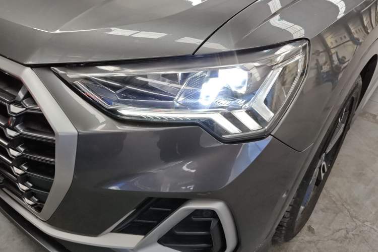 Used Audi Q3 2022 45 TFSI quattro Fashion Dynamic Model Left Front Headlight