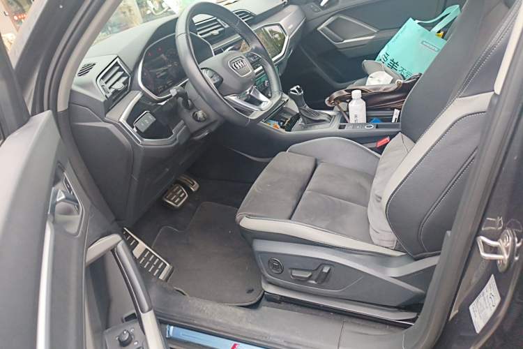 Used Audi Q3 2022 40 TFSI Fashion Dynamic Model Left Front Seat