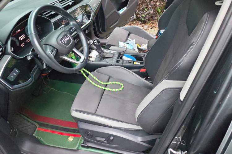 Used Audi Q3 2022 35 TFSI Progressive Dynamic Edition Left Front Seat