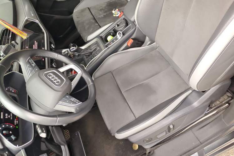 Used Audi Q3 2022 35 TFSI Progressive Dynamic Edition Left Front Seat
