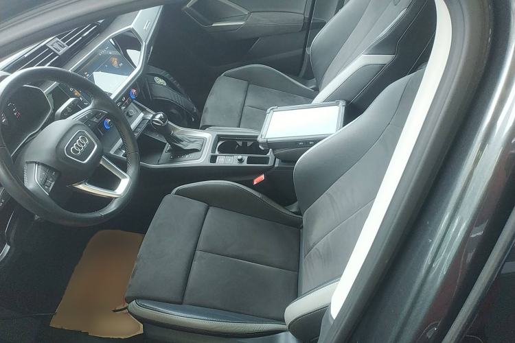 Used Audi Q3 2022 35 TFSI Progressive Dynamic Edition Left Front Seat
