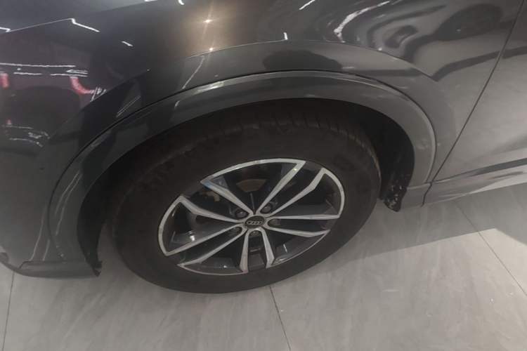 Used Audi Q3 2022 35 TFSI Progressive Dynamic Edition Left Front Wheel Hub