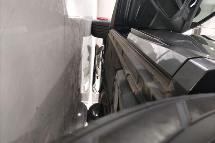 Used Audi Q3 2022 40 TFSI Fashion Dynamic Model Left Side Sill