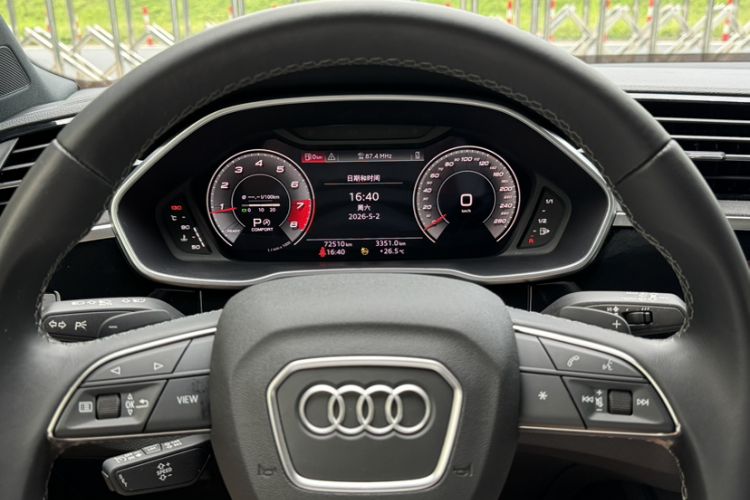 Used Audi Q3 2022 45 TFSI quattro Fashion Dynamic Model Odometer Close Up