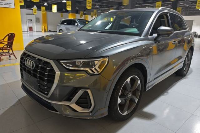 Used Audi Q3 2022 35 TFSI Fashion Dynamic Model