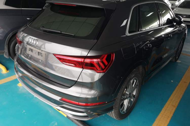 Used Audi Q3 2022 40 TFSI Fashion Dynamic Model Rear Right 45 Deg
