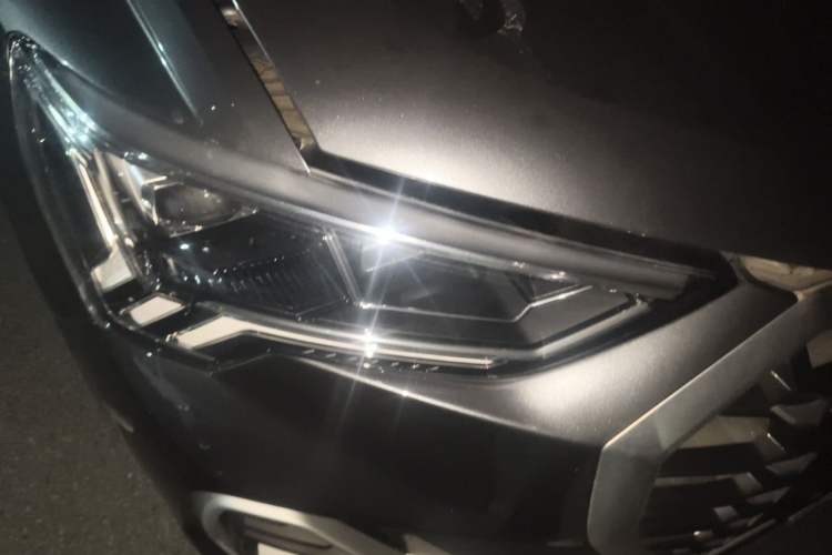 Used Audi Q3 2022 35 TFSI Fashion Dynamic Model Right Front Headlight