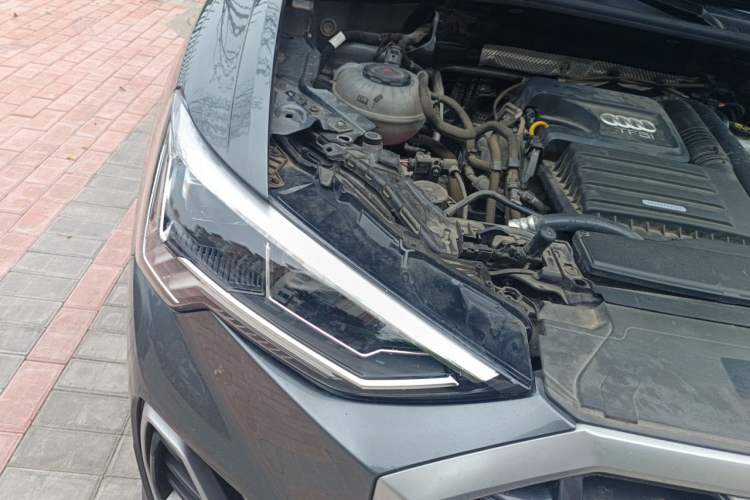Used Audi Q3 2022 35 TFSI Fashion Dynamic Model Right Front Headlight