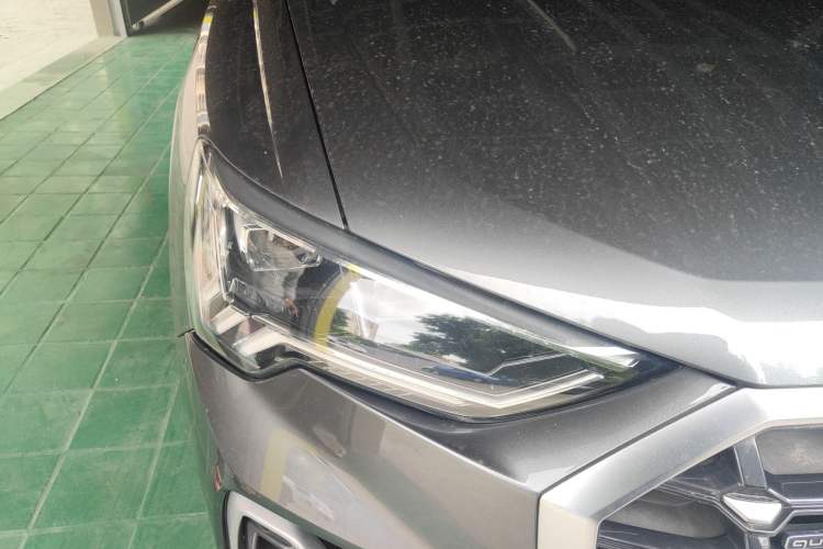 Used Audi Q3 2022 45 TFSI quattro Fashion Dynamic Model Right Front Headlight