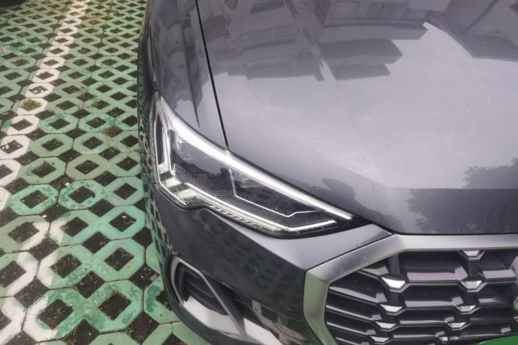 Used Audi Q3 2022 35 TFSI Fashion Dynamic Model Right Front Headlight