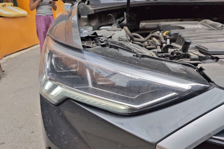 Used Audi Q3 2022 35 TFSI Fashion Dynamic Model Right Front Headlight