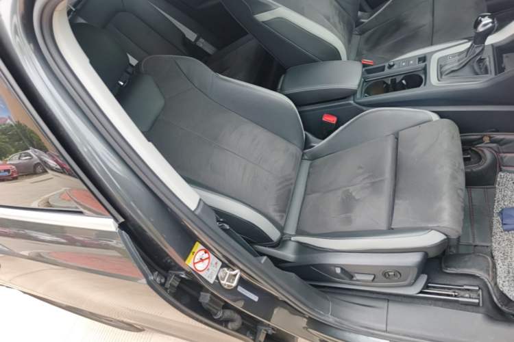 Used Audi Q3 2022 35 TFSI Fashion Dynamic Model Right Front Seat