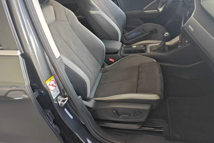 Used Audi Q3 2022 35 TFSI Fashion Dynamic Model Right Front Seat