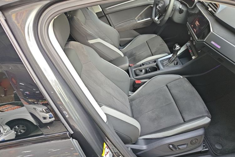 Used Audi Q3 2022 40 TFSI Fashion Dynamic Model Right Front Seat
