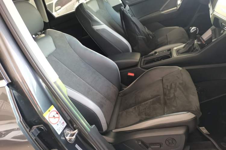 Used Audi Q3 2022 35 TFSI Fashion Dynamic Model Right Front Seat