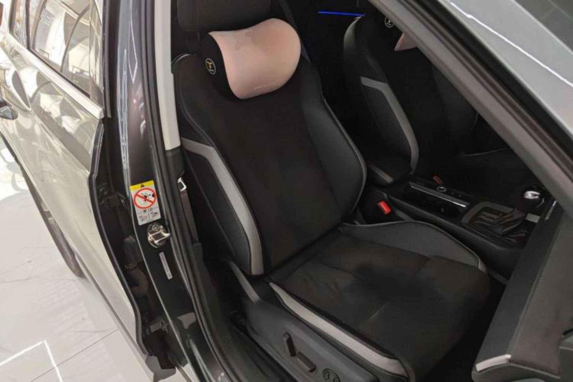 Used Audi Q3 2022 40 TFSI Fashion Dynamic Model Right Front Seat
