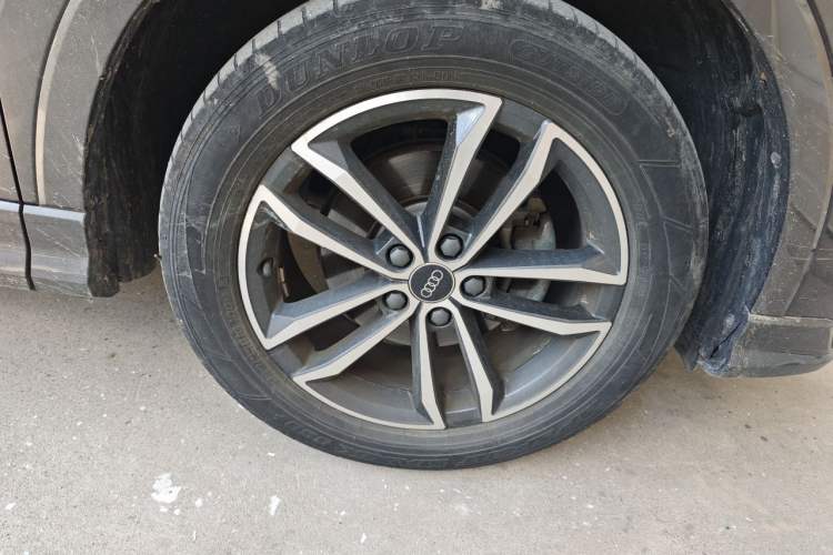 Used Audi Q3 2022 35 TFSI Progressive Dynamic Edition Right Front Wheel Hub