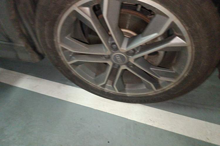 Used Audi Q3 2022 40 TFSI Fashion Dynamic Model Right Front Wheel Hub