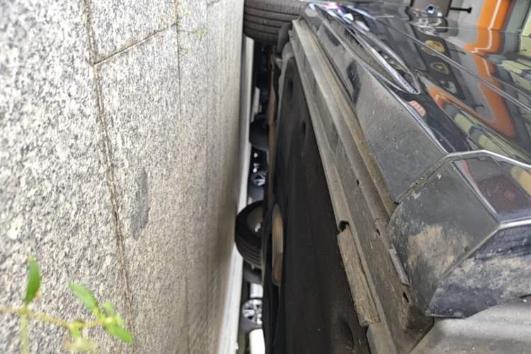 Used Audi Q3 2022 40 TFSI Fashion Dynamic Model Right Side Sill