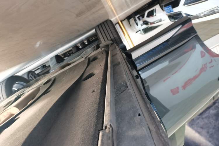 Used Audi Q3 2022 35 TFSI Fashion Dynamic Model Right Side Sill