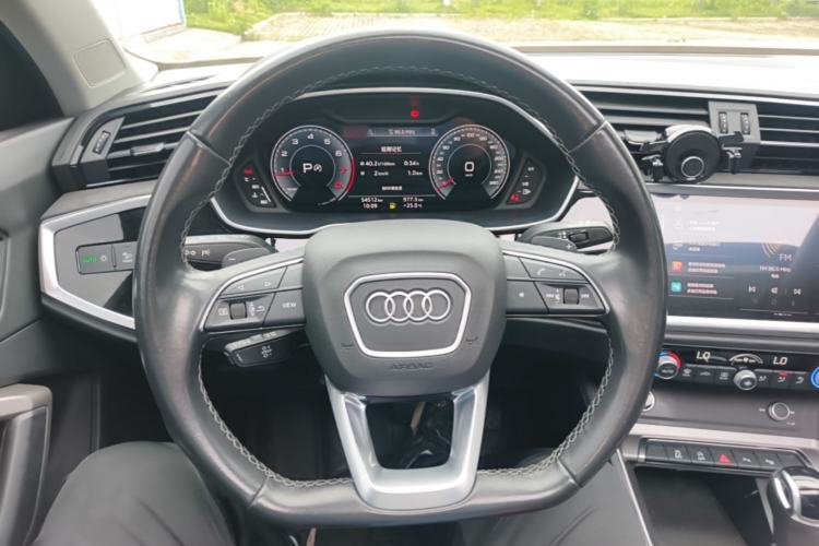 Used Audi Q3 2022 35 TFSI Fashion Dynamic Model Steering Wheel