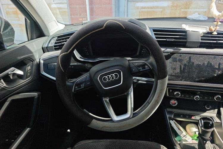 Used Audi Q3 2022 35 TFSI Progressive Dynamic Edition Steering Wheel