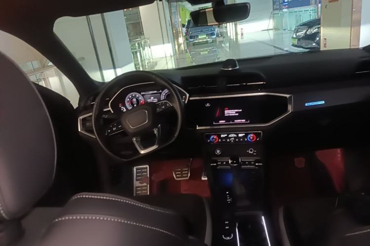 Used Audi Q3 2022 45 TFSI quattro Fashion Dynamic Model Steering Wheel
