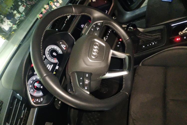 Used Audi Q3 2022 35 TFSI Fashion Dynamic Model Steering Wheel
