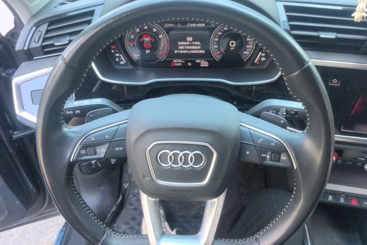 Used Audi Q3 2022 35 TFSI Fashion Dynamic Model Steering Wheel