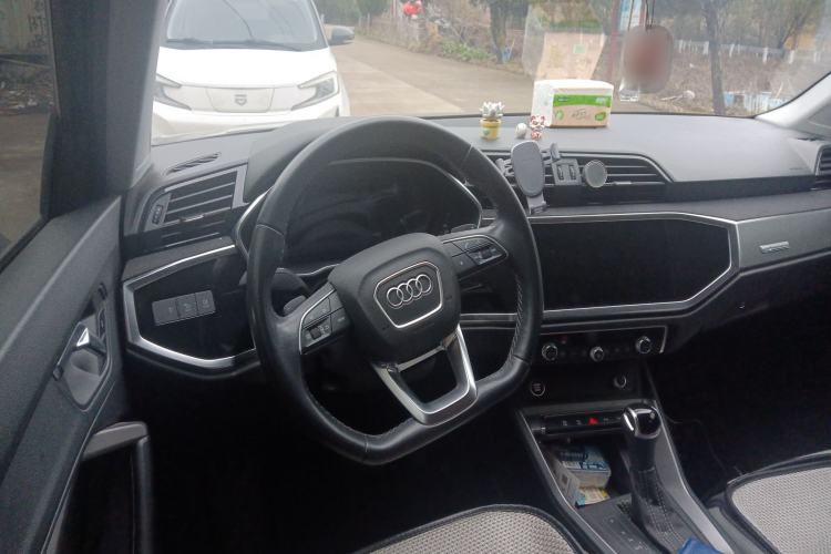 Used Audi Q3 2022 35 TFSI Fashion Dynamic Model Steering Wheel