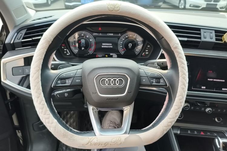 Used Audi Q3 2022 35 TFSI Fashion Dynamic Model Steering Wheel