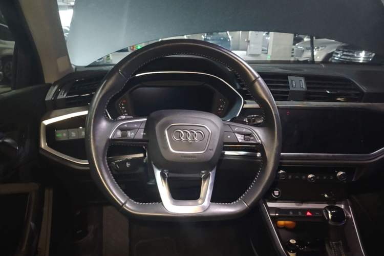 Used Audi Q3 2022 35 TFSI Fashion Dynamic Model Steering Wheel