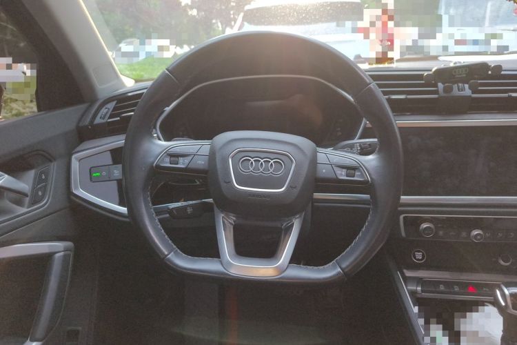 Used Audi Q3 2022 35 TFSI Fashion Dynamic Model Steering Wheel