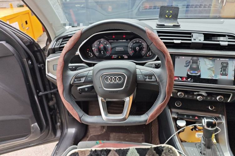 Used Audi Q3 2022 35 TFSI Fashion Dynamic Model Steering Wheel