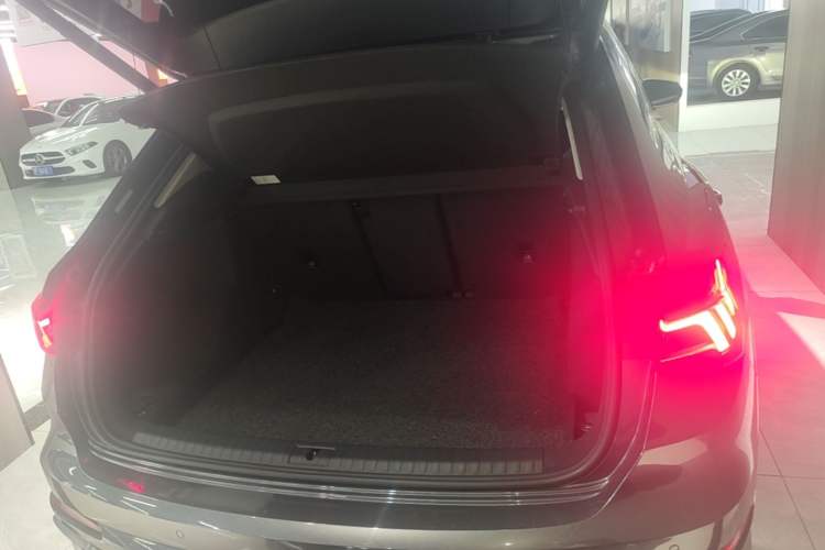 Used Audi Q3 2022 35 TFSI Progressive Dynamic Edition Trunk