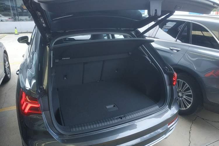 Used Audi Q3 2022 35 TFSI Progressive Dynamic Edition Trunk