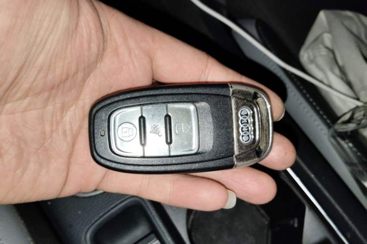 Used Audi Q3 2022 35 TFSI Progressive Dynamic Edition Vehicle Key