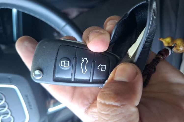 Used Audi Q3 2022 35 TFSI Progressive Dynamic Edition Vehicle Key