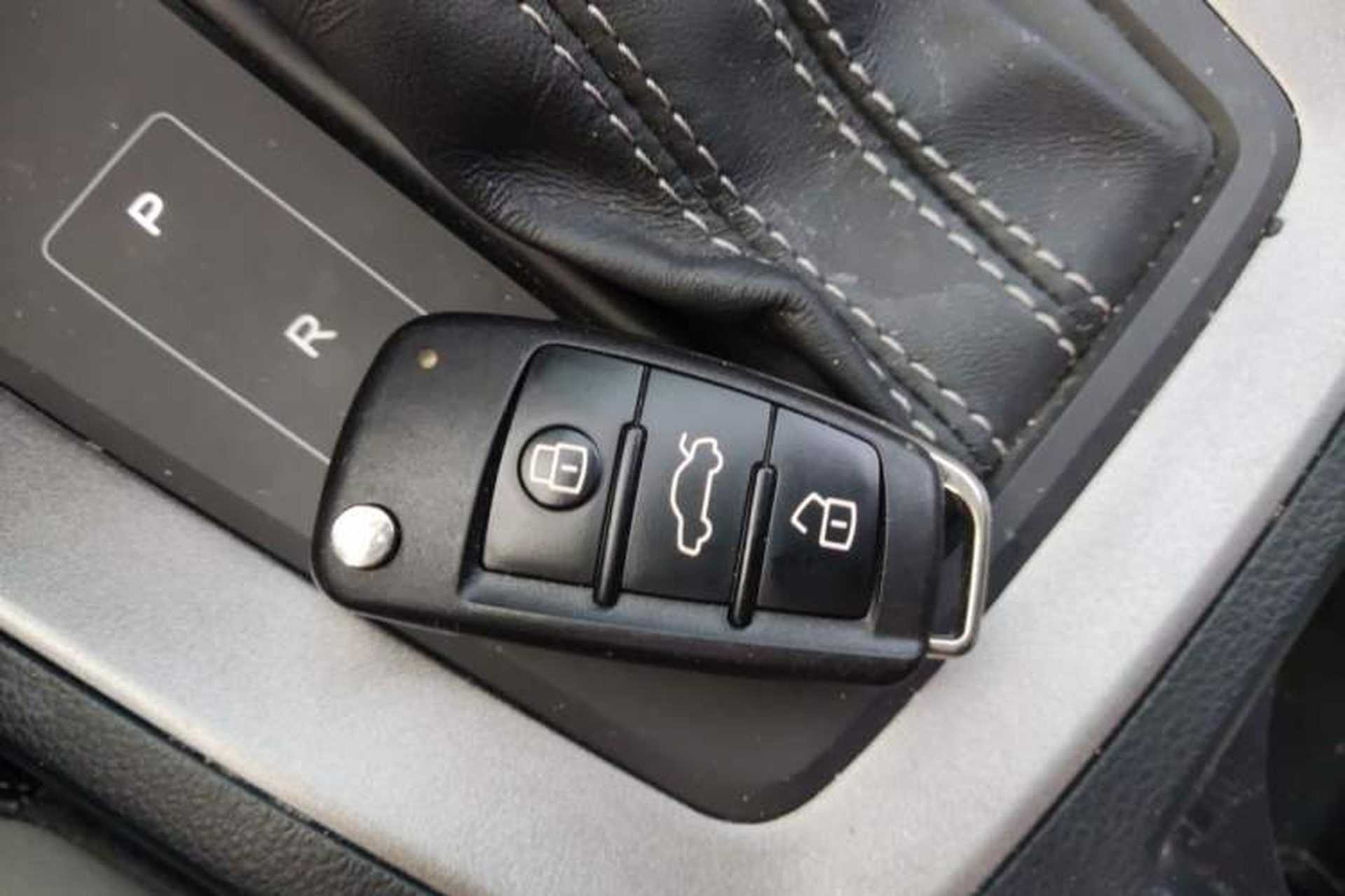 Used Audi Q3 2022 45 TFSI quattro Fashion Dynamic Model Vehicle Key