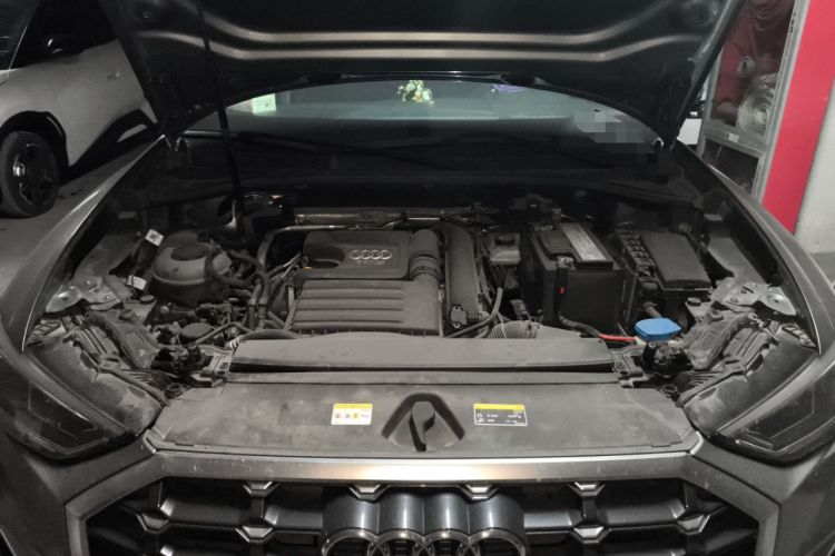 Used Audi Q3 2022 35 TFSI Fashion Dynamic Model Engine Bay