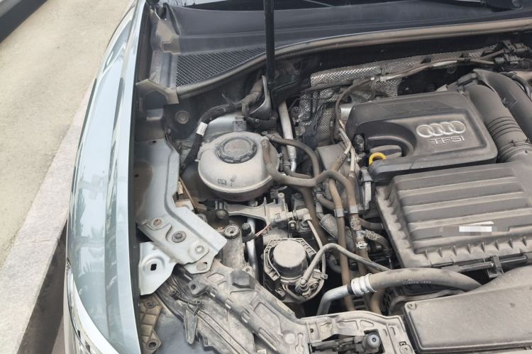 Used Audi Q3 2022 35 TFSI Fashion Dynamic Model Engine Bay Right