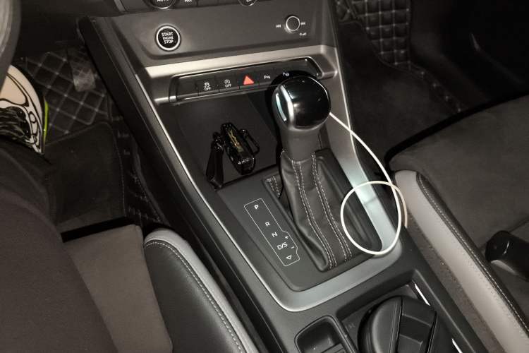 Used Audi Q3 2022 35 TFSI Fashion Dynamic Model Gear Lever